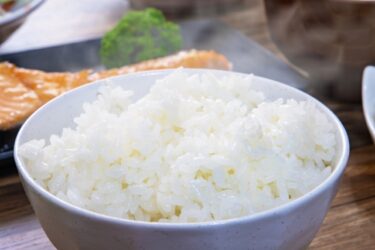 Rice and Rice with Raw Egg, foods that Japanese people often eat