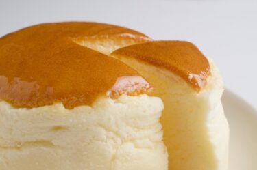 Japanese style cheesecake, a type of baked cheesecake