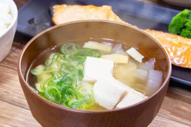Miso soup, Japanese-style soup that comes with many Japanese menus